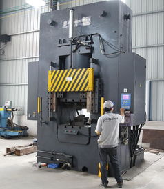 铝门窗五金配件 艺术品 源自 精工品质